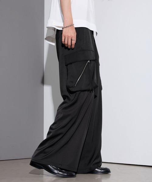 RAGEBLUE(レイジブルー)の「SATIN PARACHUTE CARGO PANTS/サテンパラシュートカーゴパンツ【セットアップ対応】(カーゴパンツ・メンズ・ブラック/グレー系その他・LARGE/MEDIUM)」の17枚目の写真