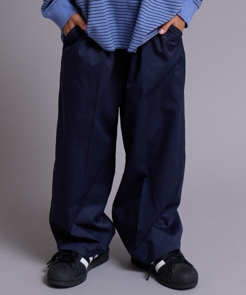 PAIRMANON STREET(ペアマノンストリート)の「【90-160cm】タック ツイル トラウザー パンツ 【PAIRMANON STREET】(その他パンツ・キッズ・グレー/ネイビー/ブラウン/ブラック系その他・130/100/120/110/90/160/150/140)」の4枚目の写真