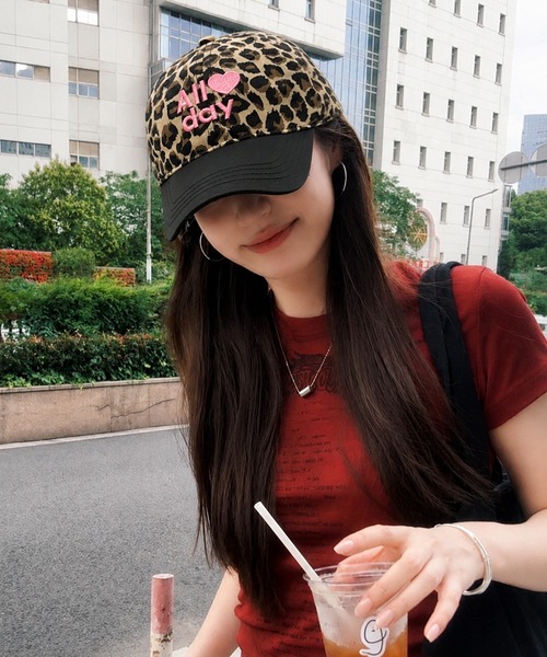 MEMECLE（メメクル）の「【 MEMECLE / メメクル 】レオパード　ドット　ALL DAY ロゴキャップ（キャップ・レディース・レオパード・FREE）」の2枚目の写真