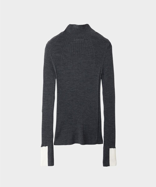 CINOH(チノ)の「【CINOH/チノ】15.5 MICRON WOOL SOFT V-NECK KNIT/ウールソフトVネックニット(ニット/セーター・レディース・ピンク/ベージュ/ダークグレー/ブラック・38)」の10枚目の写真
