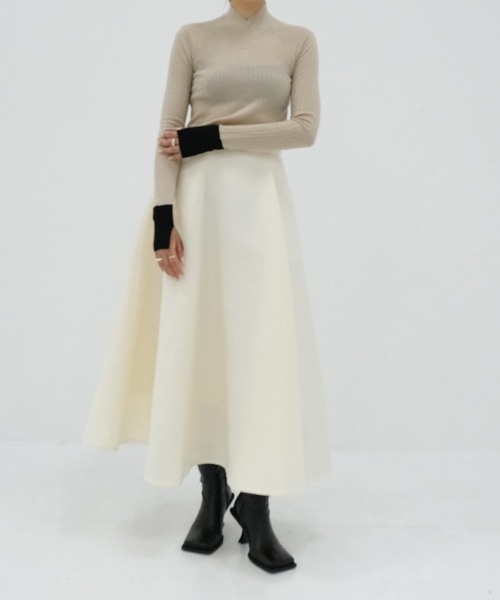CINOH(チノ)の「【CINOH/チノ】15.5 MICRON WOOL SOFT V-NECK KNIT/ウールソフトVネックニット(ニット/セーター・レディース・ピンク/ベージュ/ダークグレー/ブラック・38)」の16枚目の写真