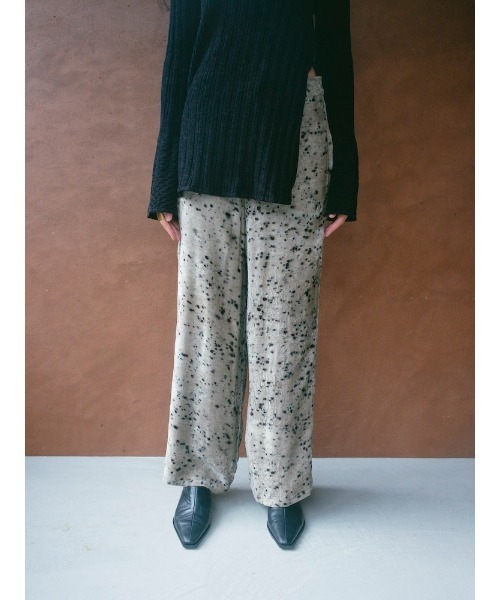 Ruh Dhan(ルーダン)の「Botanical Dye Velour Pants(その他パンツ・レディース・ブラウン/グレー/アイボリー・FREE)」の13枚目の写真