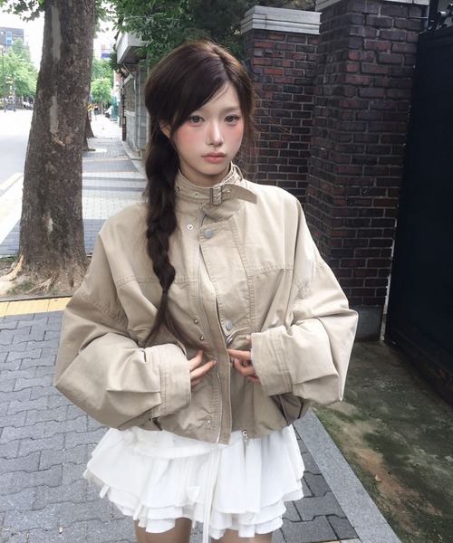 modimood(モディムード)の「MOMU ヴィンテージバックルバルーンクロップドフィールドジャケット(ブルゾン・レディース・チャコール/ベージュ・FREE)」の10枚目の写真