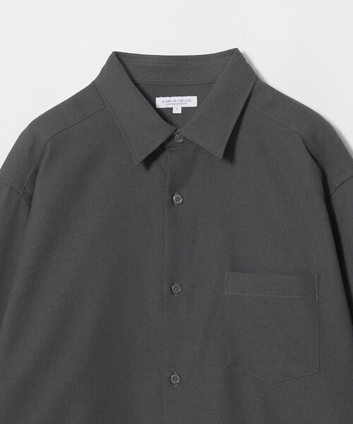 A DAY IN THE LIFE UNITED ARROWS（アデイインザライフユナイテッドアローズ）の「ウールライク カルゼ リラックス レギュラーカラーシャツ＜A DAY IN THE LIFE＞（シャツ/ブラウス・メンズ・ナチュラル/ブラック/ダークグレー・S/M/L）」の5枚目の写真
