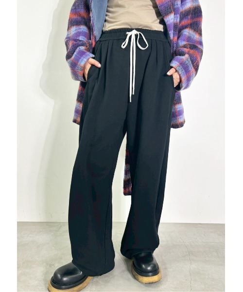 MIDVEIN(ミッドヴェイン)の「curve line sweat pants(スウェットパンツ・レディース・ベージュ/グレー/ブラック・FREE)」の2枚目の写真