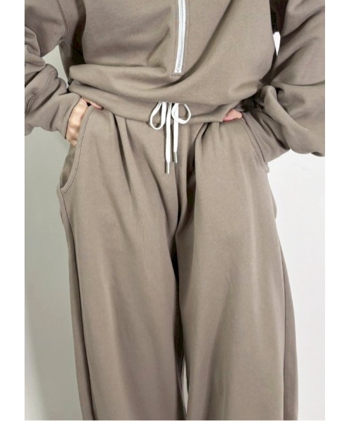 MIDVEIN(ミッドヴェイン)の「curve line sweat pants(スウェットパンツ・レディース・ベージュ/グレー/ブラック・FREE)」の14枚目の写真