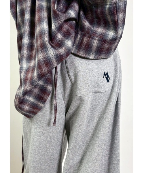 MIDVEIN(ミッドヴェイン)の「curve line sweat pants(スウェットパンツ・レディース・ベージュ/グレー/ブラック・FREE)」の6枚目の写真