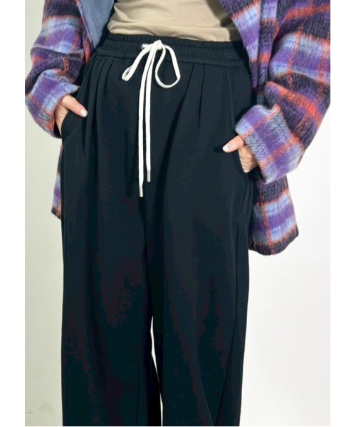 MIDVEIN(ミッドヴェイン)の「curve line sweat pants(スウェットパンツ・レディース・ベージュ/グレー/ブラック・FREE)」の8枚目の写真