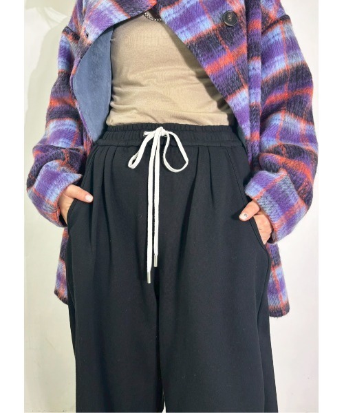 MIDVEIN(ミッドヴェイン)の「curve line sweat pants(スウェットパンツ・レディース・ベージュ/グレー/ブラック・FREE)」の10枚目の写真