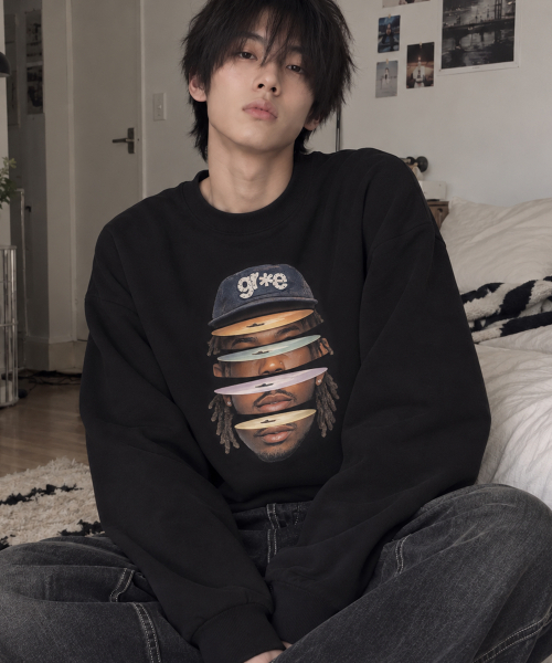 GRAVER ORDINARY（グレイバーオーディナリー）の「[ODNR UNISEX]Face Grae スウェット_4color（スウェット・レディース・ブラック/ネイビー/グレー/クリーム・SMALL/MEDIUM/LARGE）」の15枚目の写真