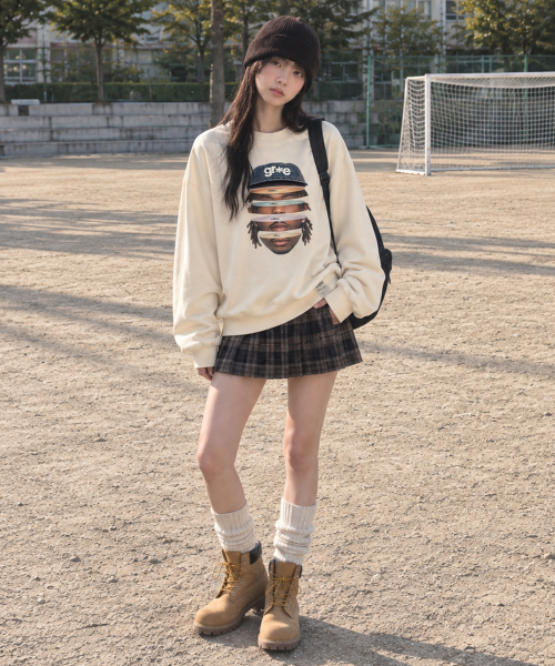 GRAVER ORDINARY（グレイバーオーディナリー）の「[ODNR UNISEX]Face Grae スウェット_4color（スウェット・レディース・ブラック/ネイビー/グレー/クリーム・SMALL/MEDIUM/LARGE）」の18枚目の写真