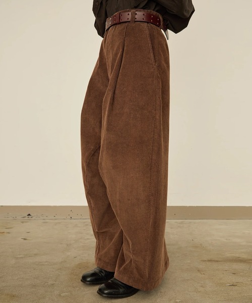 I'm here:(アイムヒアー)の「【I'm here】TWIST CORDUROY PANTS(その他パンツ・メンズ・ライトベージュ/グレー/ブラウン・L/M)」の3枚目の写真