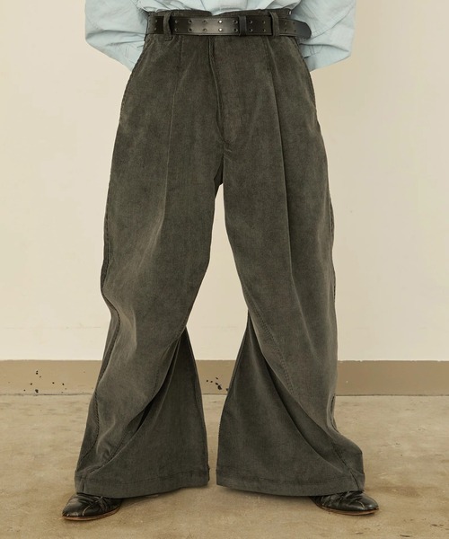 I'm here:(アイムヒアー)の「【I'm here】TWIST CORDUROY PANTS(その他パンツ・メンズ・ライトベージュ/グレー/ブラウン・L/M)」の8枚目の写真
