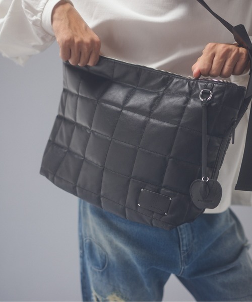 ADAM PATEK（アダムパテック）の「ADAMPATEK/ w/r leather  quilting medium shoulder bag/撥水レザーキルティングミディアムショルダーバッグ（ショルダーバッグ・メンズ・ブラック・FREE）」の17枚目の写真