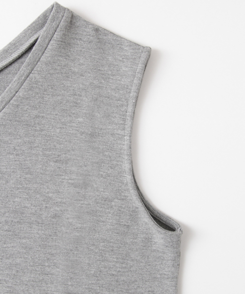 URBAN RESEARCH(アーバンリサーチ)の「UR TRベア裏毛Vネックワンピース(ワンピース・レディース・グレー/ベージュ/ネイビー・FREE)」の12枚目の写真