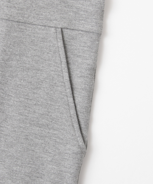 URBAN RESEARCH(アーバンリサーチ)の「UR TRベア裏毛Vネックワンピース(ワンピース・レディース・グレー/ベージュ/ネイビー・FREE)」の13枚目の写真