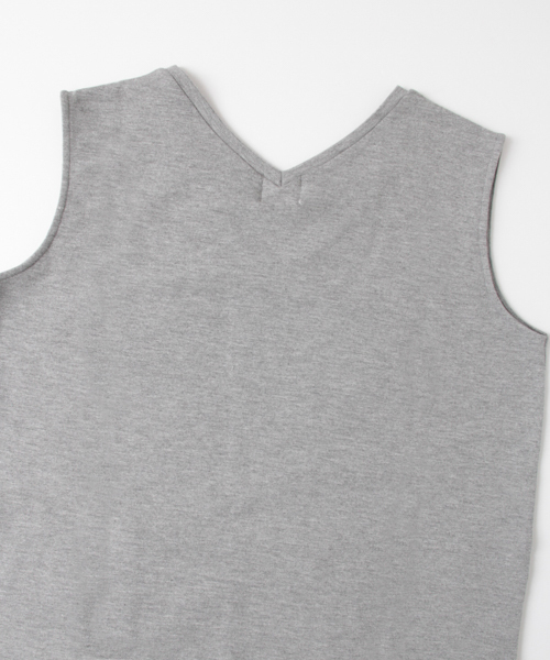 URBAN RESEARCH(アーバンリサーチ)の「UR TRベア裏毛Vネックワンピース(ワンピース・レディース・グレー/ベージュ/ネイビー・FREE)」の9枚目の写真