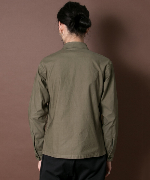 URBAN RESEARCH(アーバンリサーチ)の「UR VintageMilitary Shirts(シャツ/ブラウス・メンズ・ダークネイビー/ブラウン/カーキ・LARGE/SMALL/MEDIUM)」の6枚目の写真
