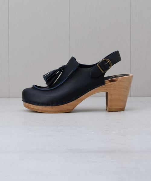 BEAUTY&YOUTH UNITED ARROWS（ビューティーアンドユースユナイテッドアローズ）の「＜NO.6＞CROWLEY TASSEL HEEL/ｻﾎﾞ. ◆（サンダル・レディース・ブラウン/ネイビー・38/39/37）」の2枚目の写真