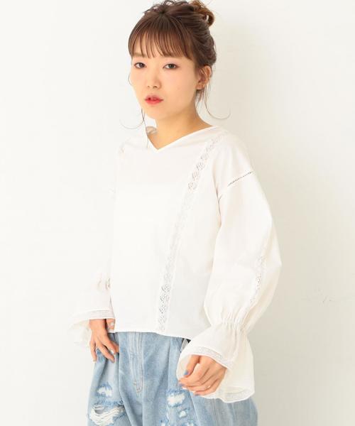 Another Edition（アナザーエディション）の「【WEB店舗限定】ベルスリーブブラウス◆（シャツ/ブラウス・レディース・オフホワイト/ライラック・フリー）」の8枚目の写真