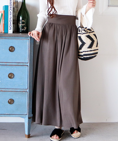 N.（N. Natural Beauty Basic）（エヌエヌナチュラルビューティーベーシック）の「ハイウエストマキシスカート（スカート・レディース・カーキ/ベージュ・MEDIUM）」の2枚目の写真