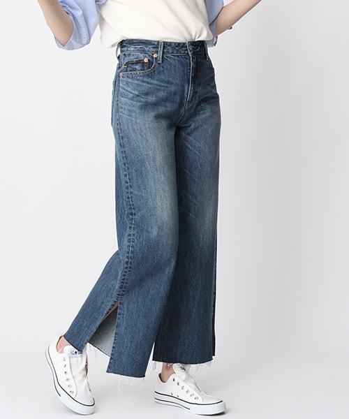 Andemiu（アンデミュウ）の「サイドスリットワイドデニム750018（デニムパンツ・レディース・ブルー/ライトブルー・MEDIUM/SMALL）」の2枚目の写真