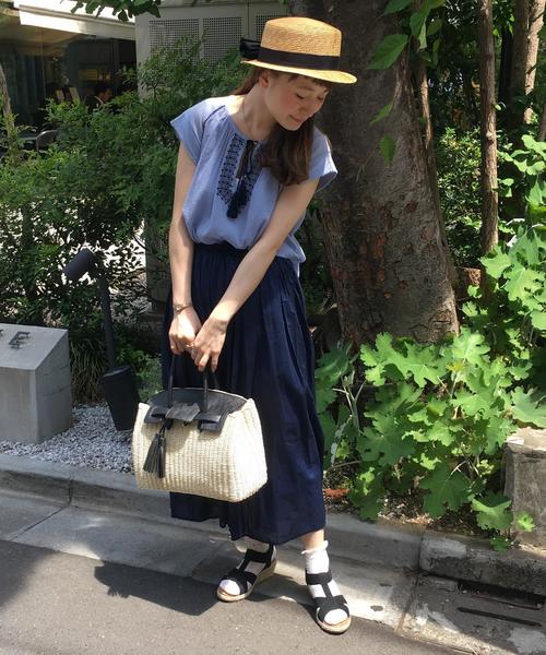 coen（コーエン）の「【『リンネル』2017/6月号掲載】ボイルEASYギャザースカート（スカート・レディース・ベージュ/ネイビー/ストライプ・FREE）」の4枚目の写真