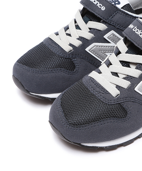 こども ビームス（コドモビームス）の「New Balance / KV 996 V2 (ユニセックス 17～24cm)（スニーカー・キッズ・ネイビー/グレー・18/19/22.5/17/21.5/18.5/19.5/21/22/23/17.5/20/20.5/24/23.5）」の7枚目の写真