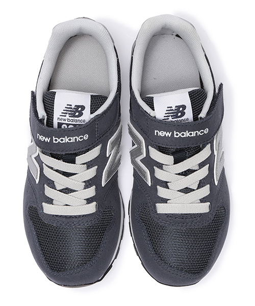 こども ビームス（コドモビームス）の「New Balance / KV 996 V2 (ユニセックス 17～24cm)（スニーカー・キッズ・ネイビー/グレー・18/19/22.5/17/21.5/18.5/19.5/21/22/23/17.5/20/20.5/24/23.5）」の9枚目の写真