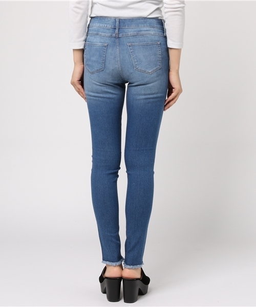 earth music&ecology（アースミュージックアンドエコロジー）の「スキスキスキニー(マスキング加工デニム)（デニムパンツ・レディース・インディゴブルー・XXS/XS/L/S/M）」の10枚目の写真