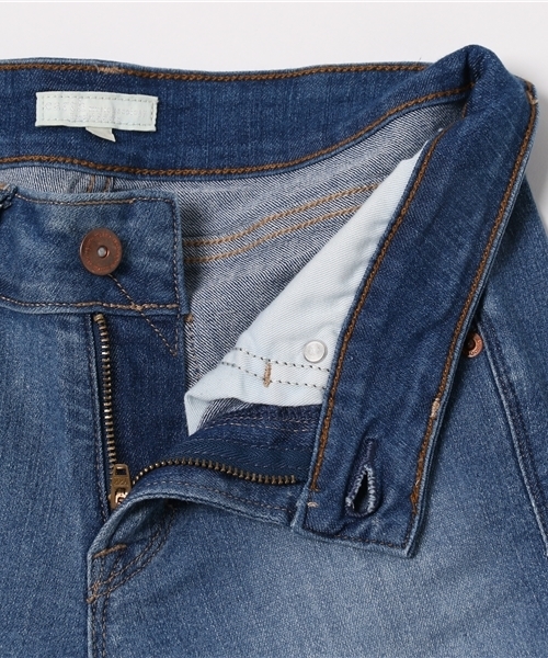 earth music&ecology（アースミュージックアンドエコロジー）の「スキスキスキニー(マスキング加工デニム)（デニムパンツ・レディース・インディゴブルー・XXS/XS/L/S/M）」の6枚目の写真