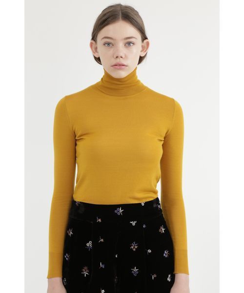 JILL STUART（ジルスチュアート）の「ロピタートルネックニット（ニット/セーター・レディース・イエロー/ベージュ/ブラック/ボルドー/パープル・MEDIUM）」の4枚目の写真