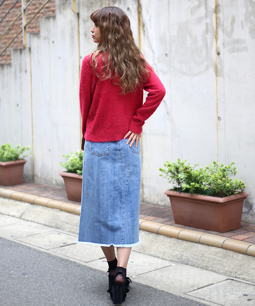 Bab Bou Jeloud(バブブージュルード)の「【WEB限定】パール釦シャギーニットカーデ(ニット/セーター・レディース・グレー/ブルー/イエロー/レッド・FREE)」の12枚目の写真