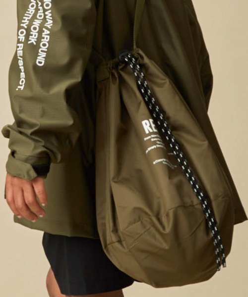 RE/SP（アールイーエスピー）の「RE/SP Ball Bag / アールイーエスピー ボールバッグ（ショルダーバッグ・キッズ・カーキ/ネイビー/ブラック/オレンジ/ライム・FREE）」の2枚目の写真