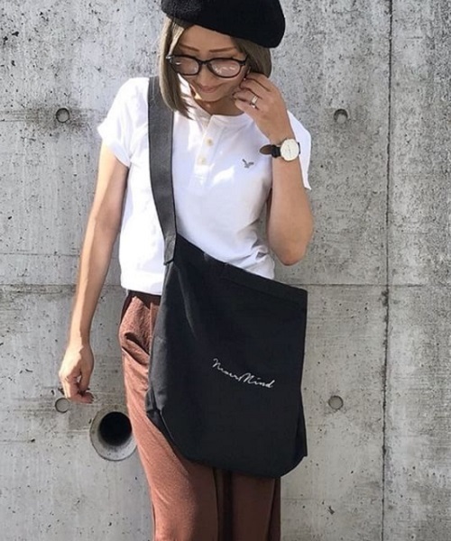 DEVICE(デバイス)の「Rename プリント ロゴ キャンバス トート ショルダーバッグ(ショルダーバッグ・レディース・ブラック/ナチュラル/カーキ/ベージュ/グレー・FREE)」の8枚目の写真