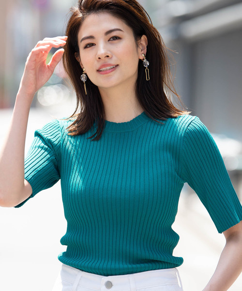 Aunt Marie's(アントマリーズ)の「AUNT MARIE'S レーヨン混ハーフスリーブリブサマーニット(Tシャツ/カットソー・レディース・ホワイト/ブラック/レッド/グリーン・FREE)」の9枚目の写真