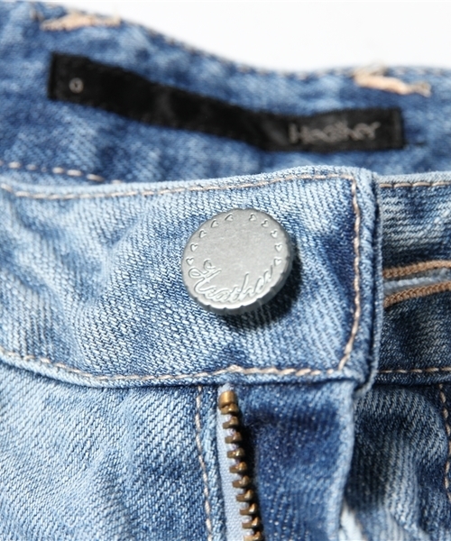 Heather（ヘザー）の「デニムダメージショートパンツ　538376（その他パンツ・レディース・ライトブルー/ネイビー・SMALL/MEDIUM）」の9枚目の写真