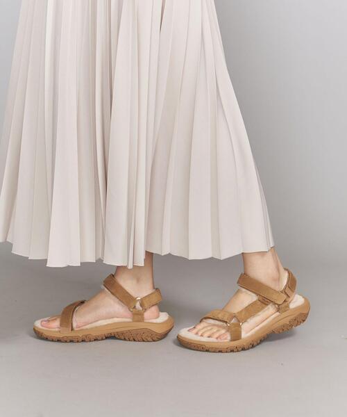 Teva(テバ)の「<TEVA(テバ)>HURRICANE ハリケーン SHEARLING サンダル о(サンダル・レディース・ベージュ/ブラック・6/8/7/5)」の3枚目の写真
