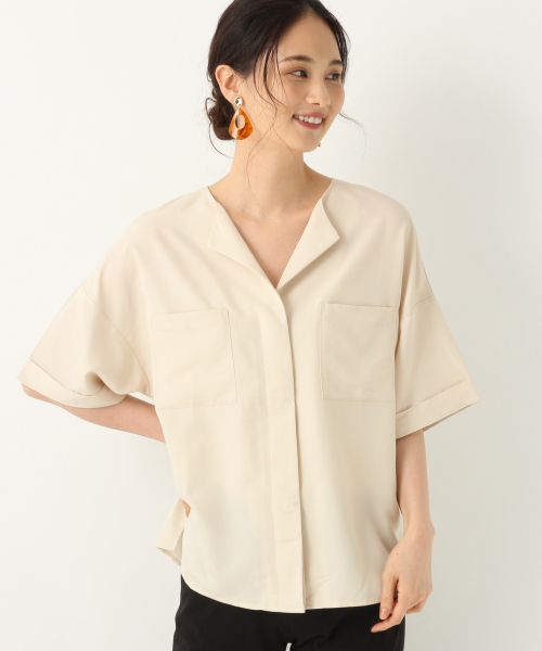 GLOBAL WORK（グローバルワーク）の「ダブルポケットブラウス/844679（シャツ/ブラウス・レディース・ベージュ/オフホワイト/グリーン系その他7・LARGE/MEDIUM）」の2枚目の写真