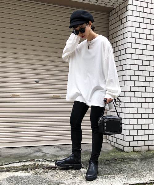 PAGEBOY(ページボーイ)の「BASICロンT(Tシャツ/カットソー・レディース・ホワイト/ブラック/ダークブラウン/ベージュ/グレイッシュベージュ/レモンイエロー・FREE)」の14枚目の写真