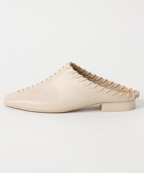 LOWRYS FARM（ローリーズファーム）の「カガリミュール　864930（その他シューズ・レディース・ブラック/アイボリー・MEDIUM/LARGE）」の3枚目の写真