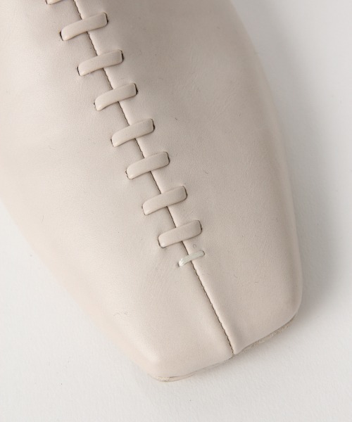 LOWRYS FARM（ローリーズファーム）の「カガリミュール　864930（その他シューズ・レディース・ブラック/アイボリー・MEDIUM/LARGE）」の6枚目の写真