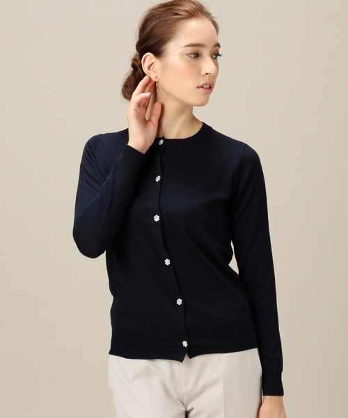 BEAUTY&YOUTH UNITED ARROWS（ビューティーアンドユースユナイテッドアローズ）の「BYTF ビジューボタンカーディガン　◆（カーディガン/ボレロ・レディース・ライトグレー/ベージュ/ネイビー・フリー）」の3枚目の写真