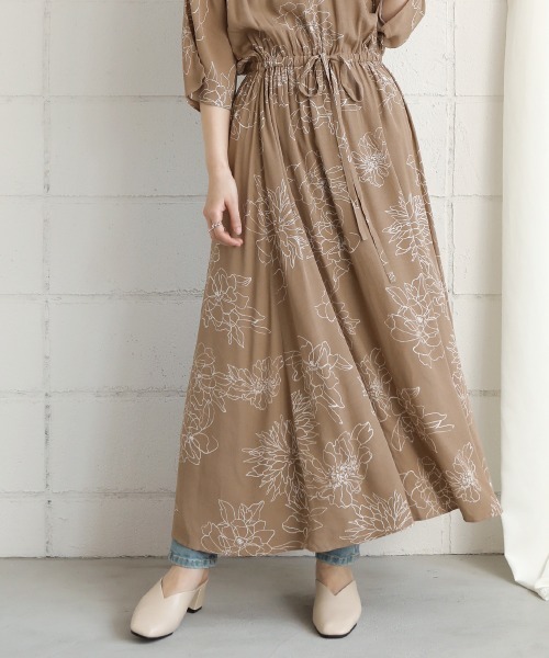 Bou Jeloud（ブージュルード）の「ラインタッチ花柄ワンピース/V