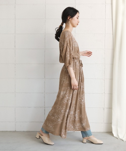 Bou Jeloud（ブージュルード）の「ラインタッチ花柄ワンピース/V