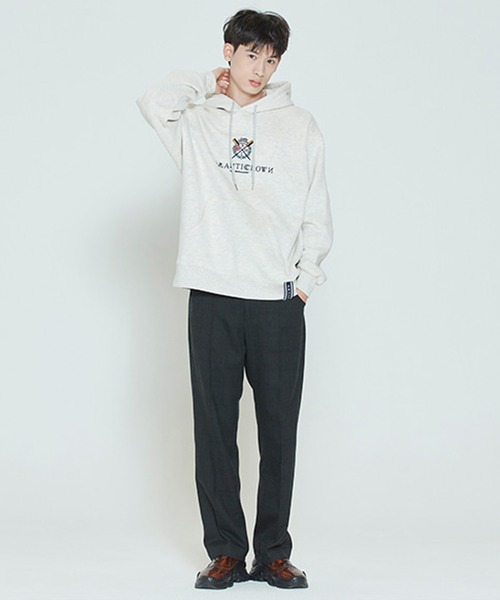 ROMANTIC CROWN(ロマンティッククラウン)の「『ROMANTIC CROWN/ロマンティッククラウン』RMTCRW PADDLING LOGO HOODIE/プルオーバーパーカー(パーカー・レディース・ライトブルー/ブラック/ライトグリーン/アイボリー・M)」の12枚目の写真