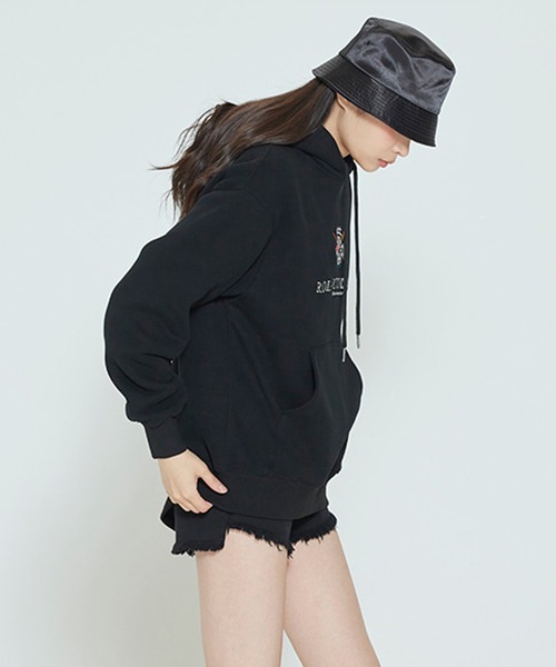 ROMANTIC CROWN(ロマンティッククラウン)の「『ROMANTIC CROWN/ロマンティッククラウン』RMTCRW PADDLING LOGO HOODIE/プルオーバーパーカー(パーカー・レディース・ライトブルー/ブラック/ライトグリーン/アイボリー・M)」の17枚目の写真