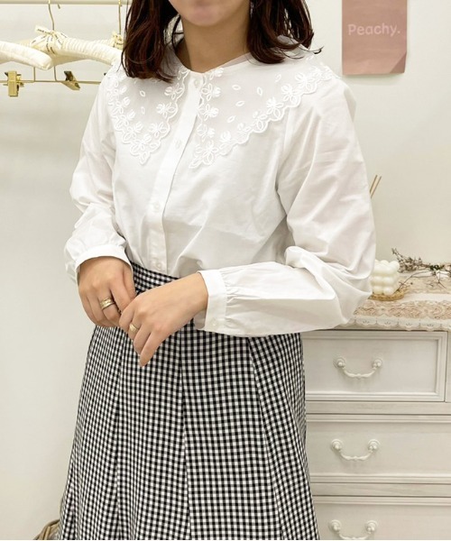 apres jour（アプレジュール）の「アソート襟ブラウス【ZOZOTOWN限定アイテム】（シャツ/ブラウス・レディース・ホワイト系その他5/オフホワイト/ホワイト系その他4/ホワイト系その他3/ホワイト系その他2/その他/ライトホワイト/ブラック系その他/ブラック/ベージュ/ナチュラル/ライトベージュ/ブラック系その他2・フリー/X-LARGE）」の7枚目の写真