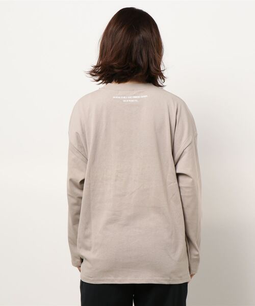 Mysa&Liina（ミーサリーナ）の「メッセージロゴプリント長袖Tシャツ（Tシャツ/カットソー・レディース・ベージュ/オフホワイト/ブラック・M）」の10枚目の写真