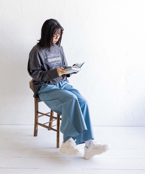 Mysa&Liina（ミーサリーナ）の「メッセージロゴプリント長袖Tシャツ（Tシャツ/カットソー・レディース・ベージュ/オフホワイト/ブラック・M）」の17枚目の写真